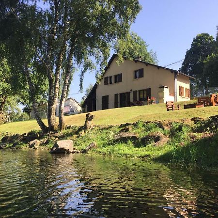 Maison Lac De Pareloup -Les Pieds Dans L'Eau- Arvieu 外观 照片